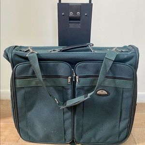 Samsonite garment bag. Great condition!
